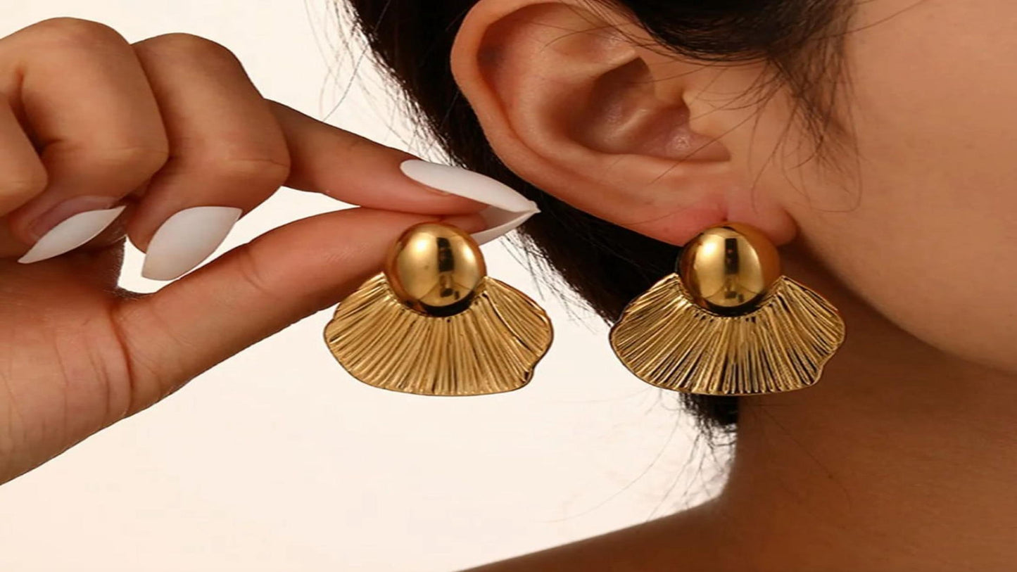 Golden Bloom Sculpted Earrings