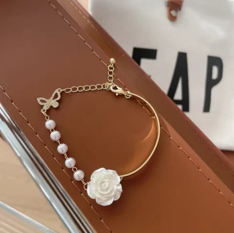 Ivory Rose Pearl Bracelet