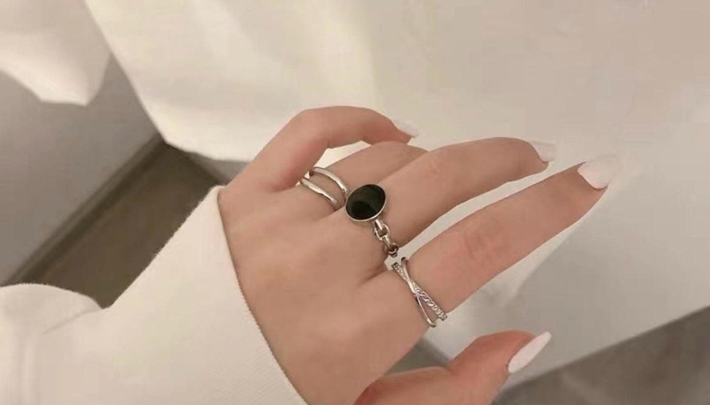Luna Noir Trio Ring Set