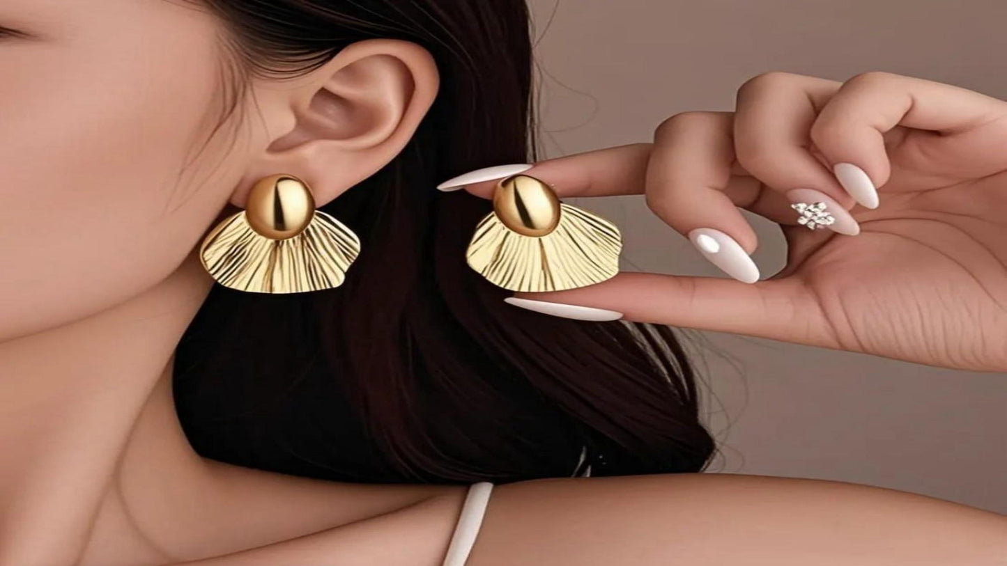 Golden Bloom Sculpted Earrings