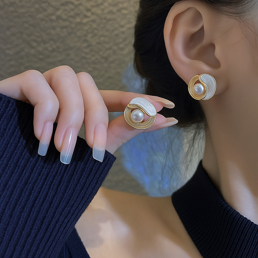 Luna Pearl Swirl Studs