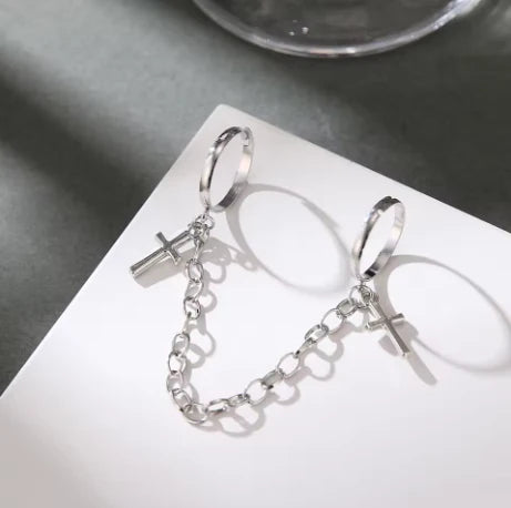 Punk Cross Chain Ring