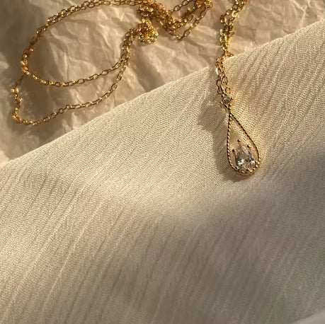 Delicate Teardrop Crystal Pendant Necklace